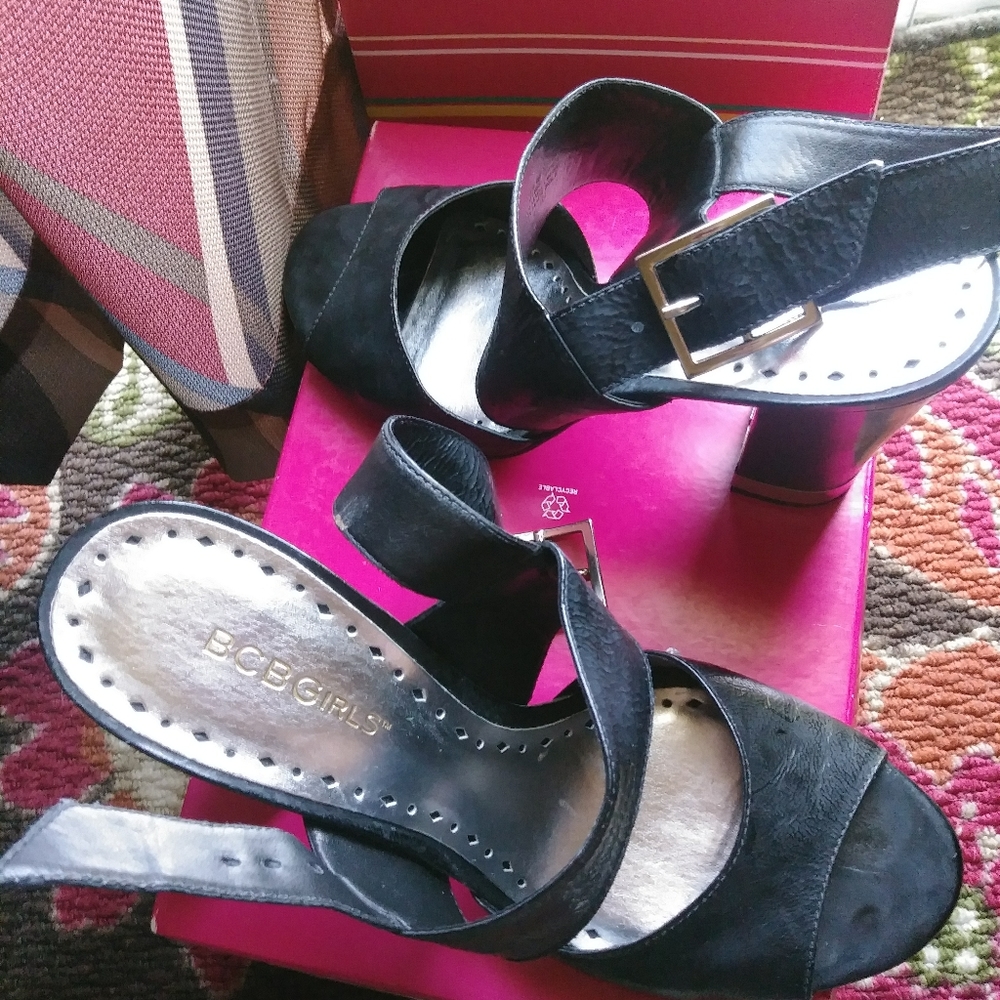 Heels - Picture 2 of 4